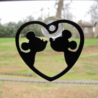 Window Art Heart Mickey Minnie Kissing
